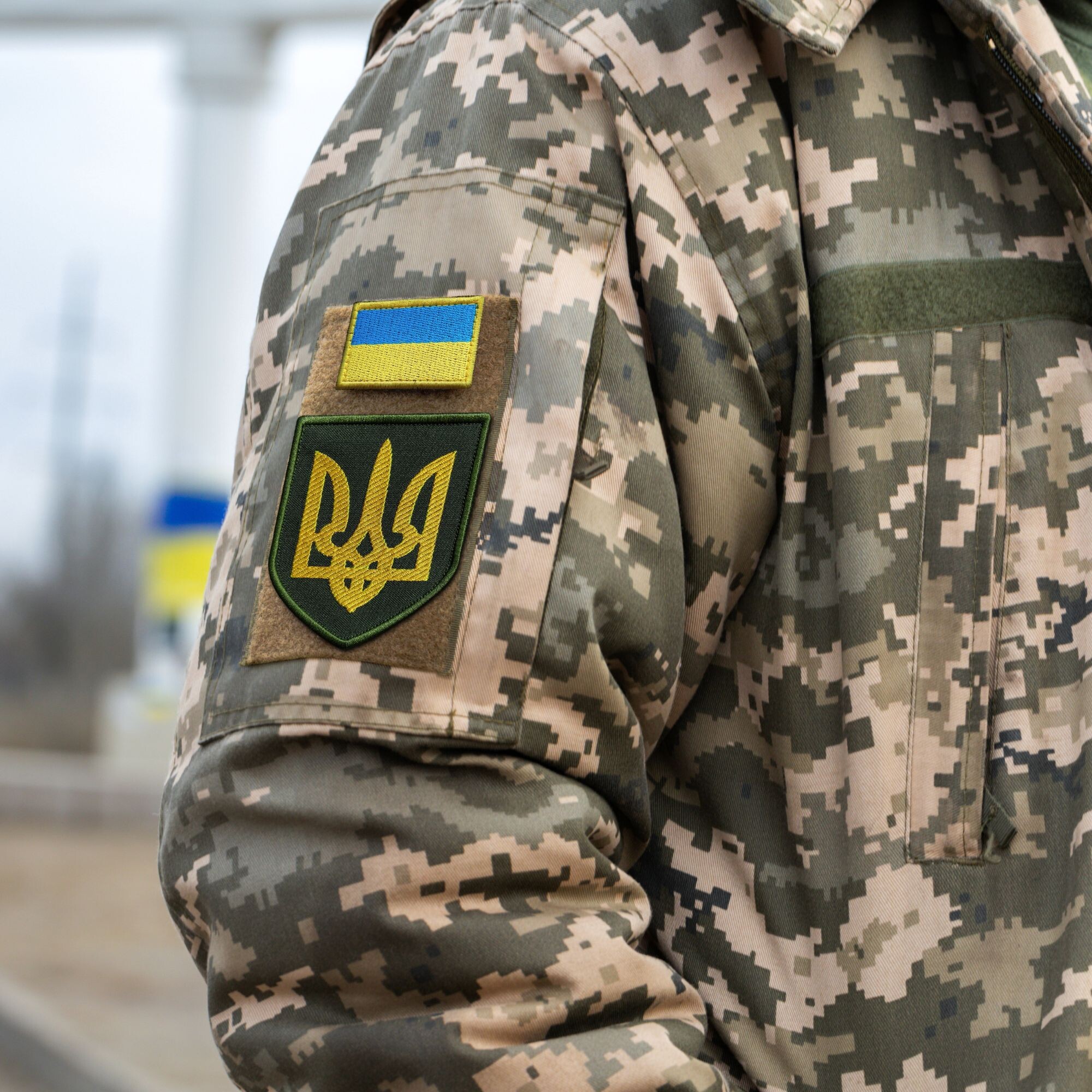 прапор України на рукаві військового